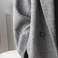 Women's Classic Tailored Overcoat Double-Breasted Long Sleeve Structured Warm Outerwear
