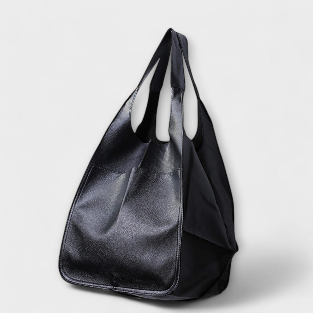 Women's Oversized Weekend Bag Spacious Travel Tote Stylish Versatile Everyday