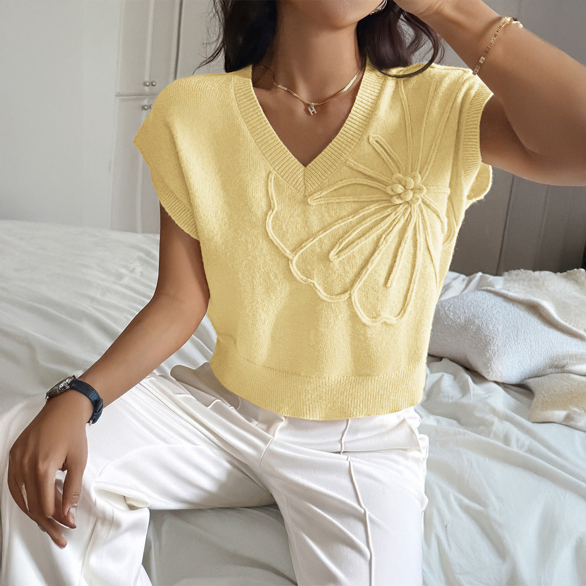 Women's Casual Solid Colour Sweater Knitwear for Autumn Winter Layering Cosy Days and Everyday Wear