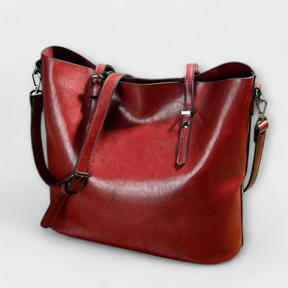 Women's Vintage-Inspired Shoulder Bag Chic Design Versatile Everyday Use