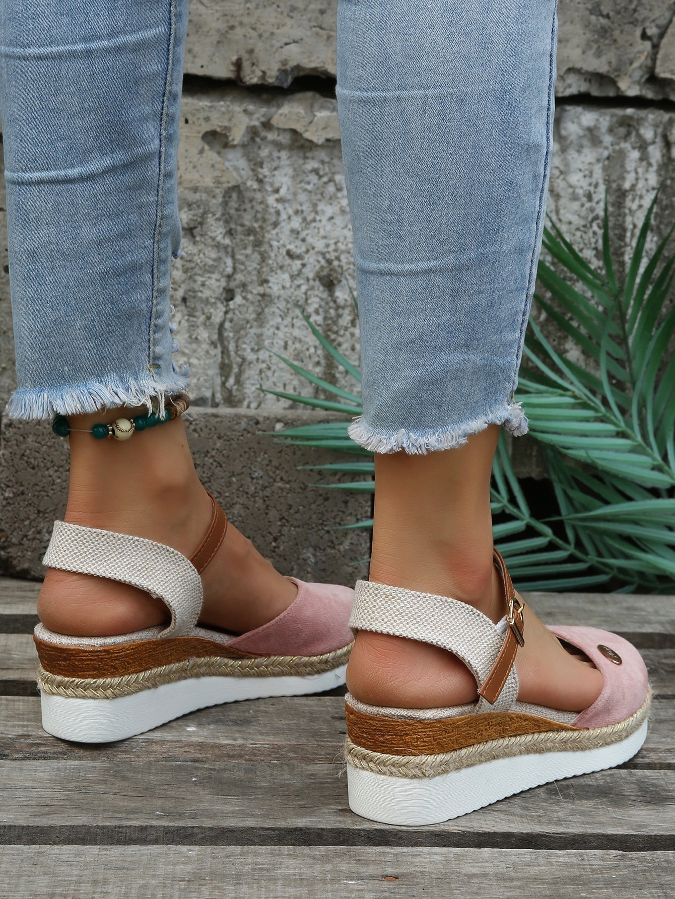 Women's Woven Cushioned Casual Footwear Sandals Footwear for Summer Holidays Weddings Parties and Everyday Wear