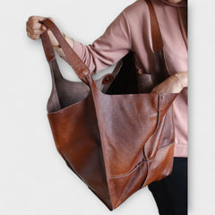 Women's Oversized Weekend Bag Spacious Travel Tote Stylish Versatile Everyday