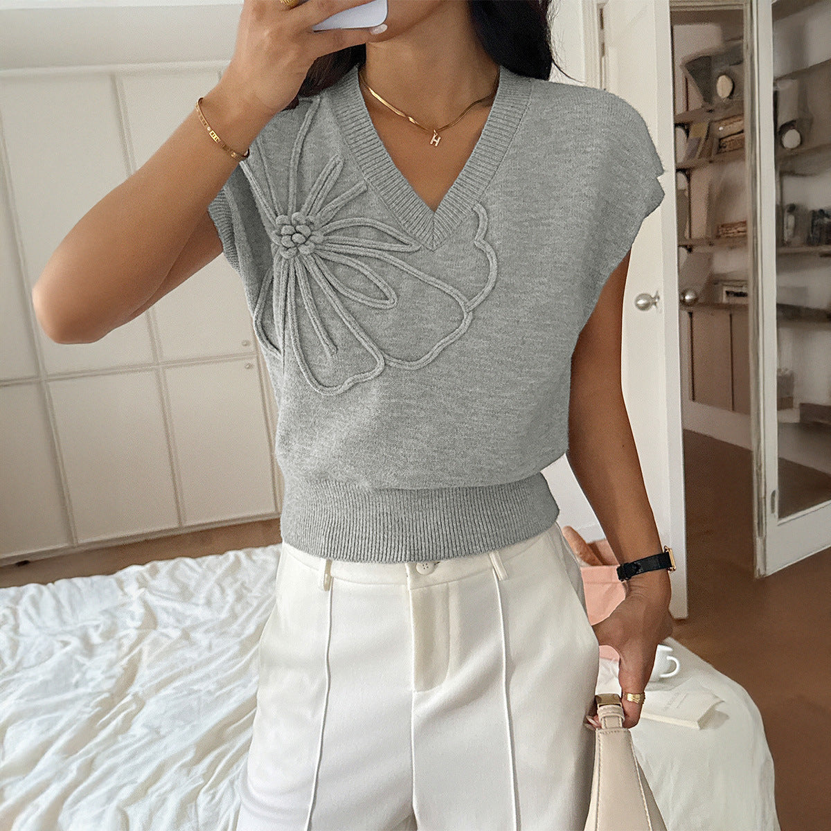 Women's Casual Solid Colour Relaxed Sweater Knitwear for Autumn Winter Layering Cosy Days and Everyday Wear