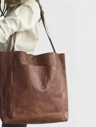 Women's Chic Crossbody Bag Stylish Design Versatile Everyday Accessory