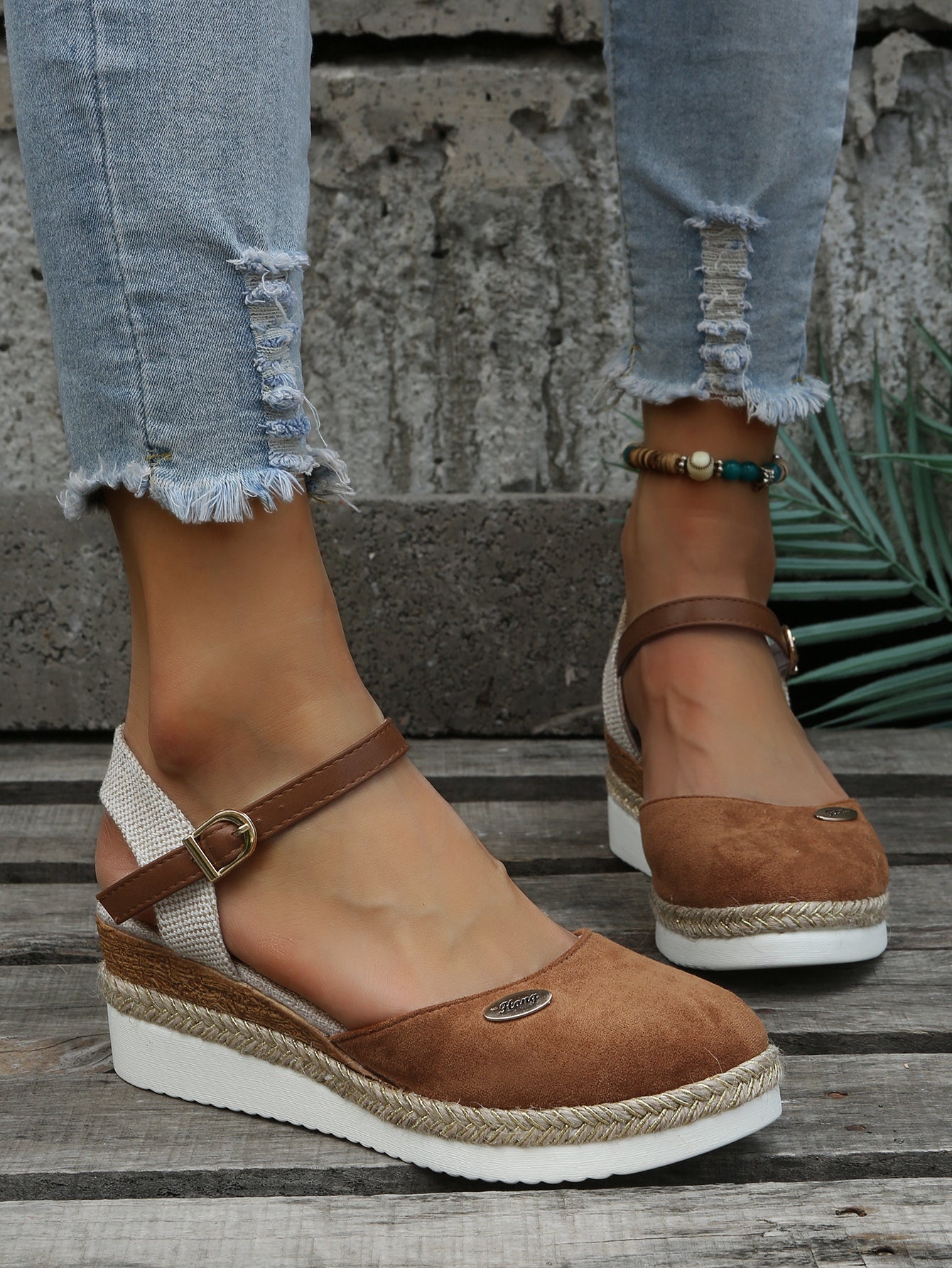 Women's Woven Cushioned Casual Footwear Sandals Footwear for Summer Holidays Weddings Parties and Everyday Wear