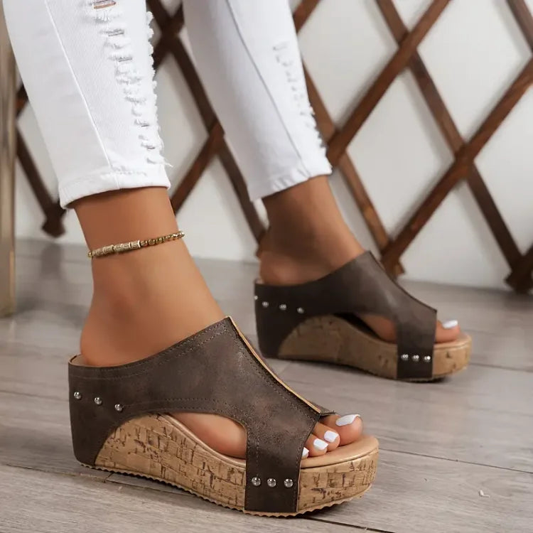 Women’s Stylish Cushioned Sandals | Casual Comfort
