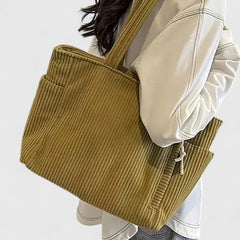Women's Sophisticated Tote Bag Elegant Design Versatile Everyday Carry