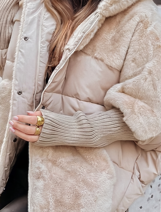 Women's Plush Hooded Coat Relaxed Fit Long Sleeve Zipper Closure Casual Outerwear