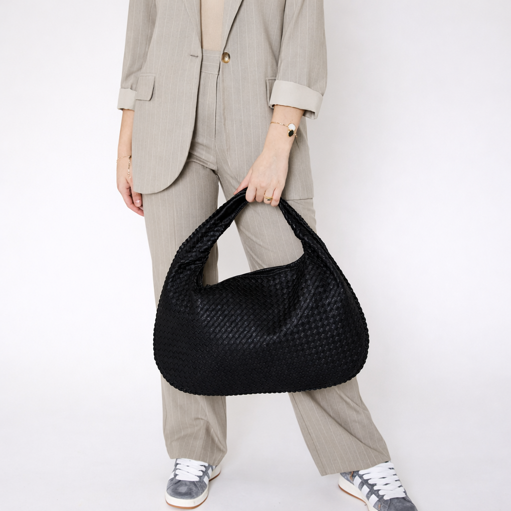 Women's Woven Handbag Stylish Everyday Tote Bag Versatile Chic Accessory