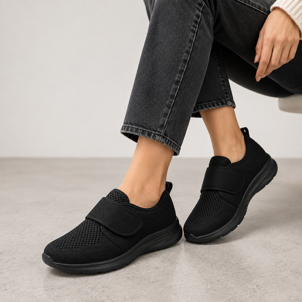 Women's Extra Wide Walking Shoes Cushioned Supportive Fit Everyday Casual