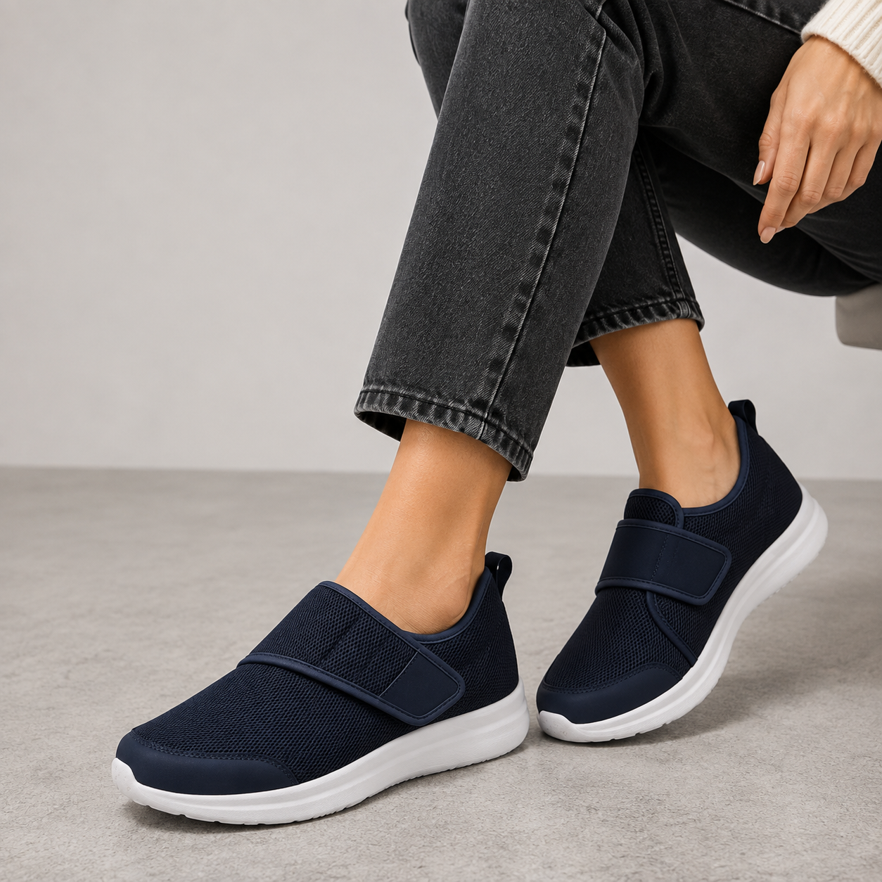 Women's Extra Wide Walking Shoes Cushioned Supportive Fit Everyday Casual