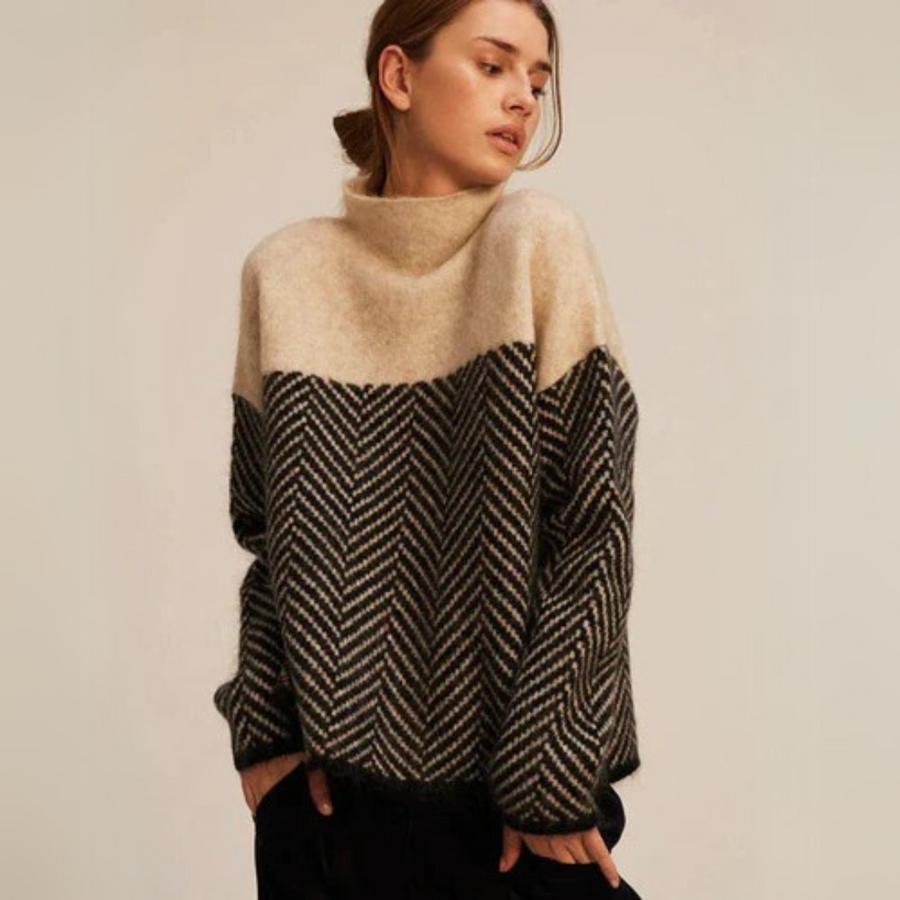 Women's Turtleneck Sweater Herringbone Pattern Fitted Long Sleeve Casual
