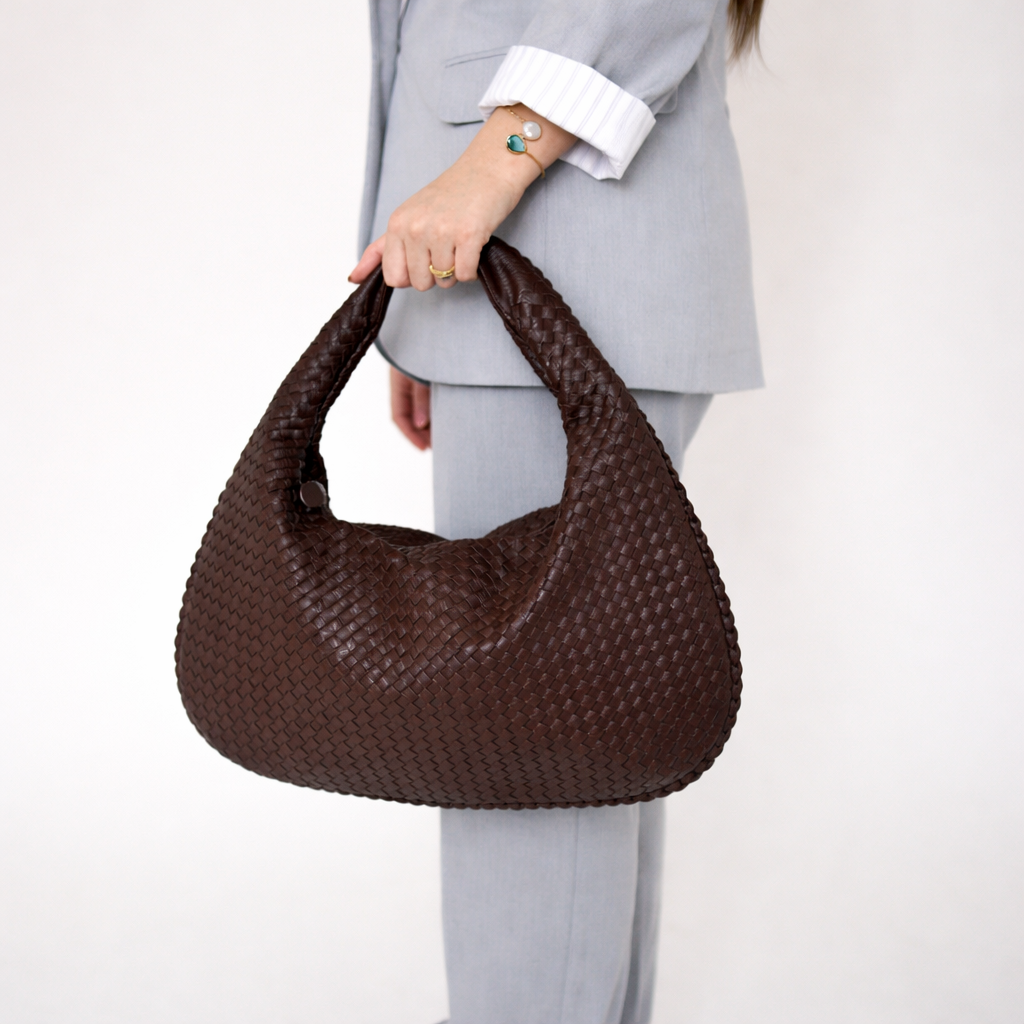 Women's Woven Handbag Stylish Everyday Tote Bag Versatile Chic Accessory