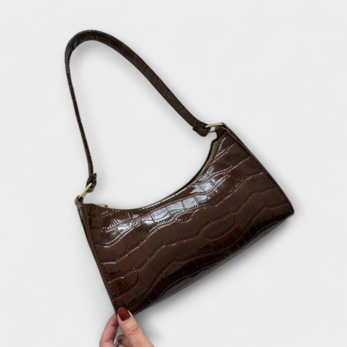 Women's Stylish Crossbody Bag Sleek Design Versatile Everyday Use