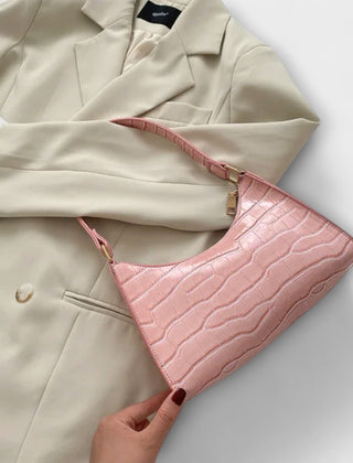 Women's Stylish Crossbody Bag Sleek Design Versatile Everyday Use