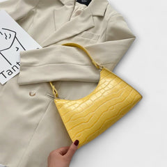 Women's Stylish Crossbody Bag Sleek Design Versatile Everyday Use