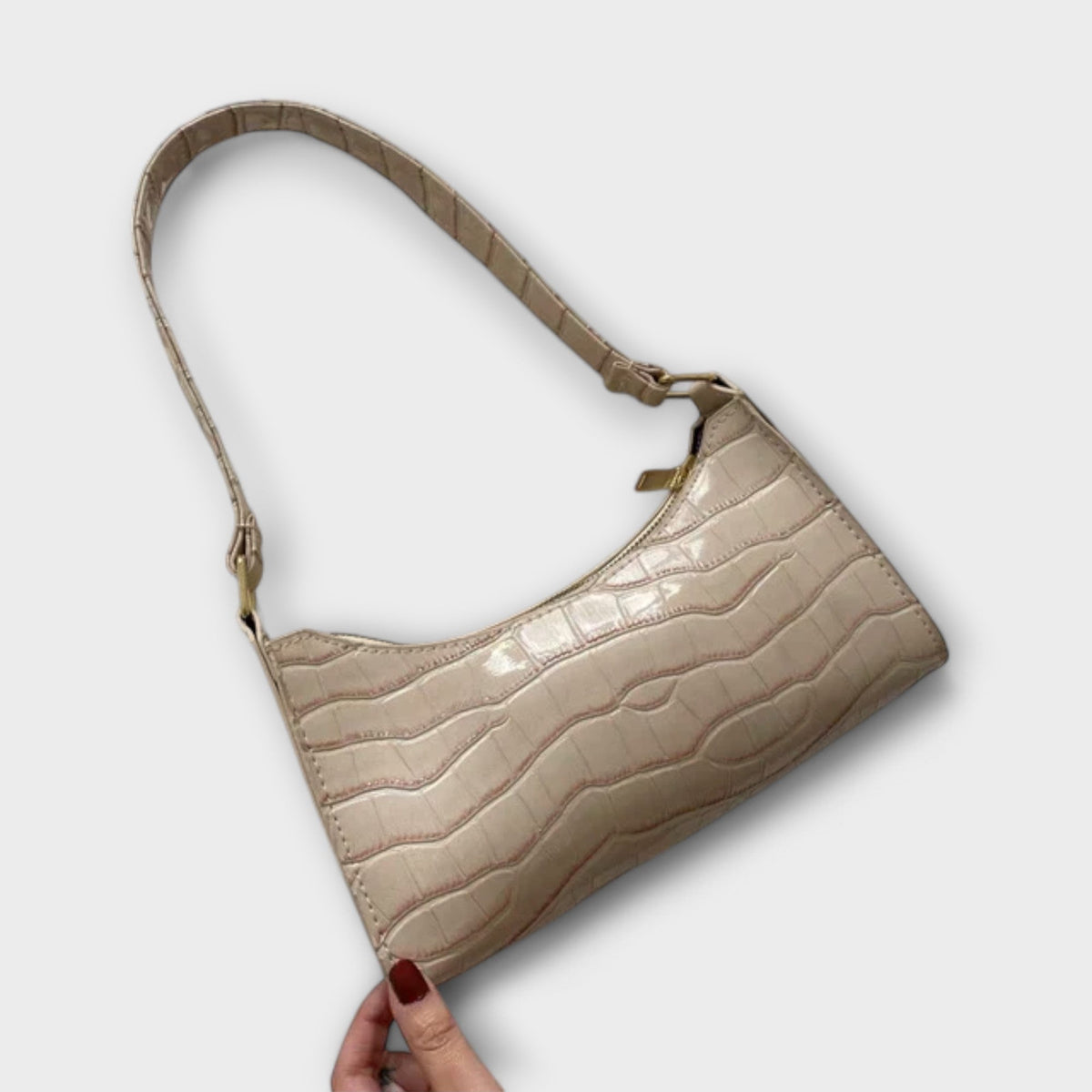 Women's Stylish Crossbody Bag Sleek Design Versatile Everyday Use