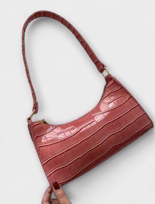 Women's Stylish Crossbody Bag Sleek Design Versatile Everyday Use