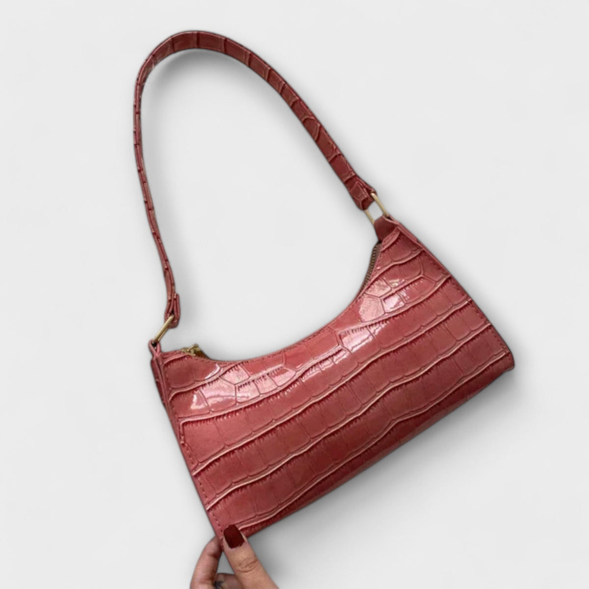 Women's Stylish Crossbody Bag Sleek Design Versatile Everyday Use