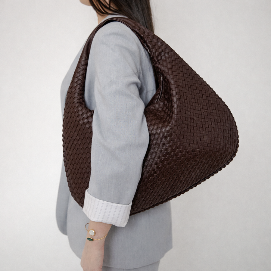 Women's Woven Handbag Stylish Everyday Tote Bag Versatile Chic Accessory