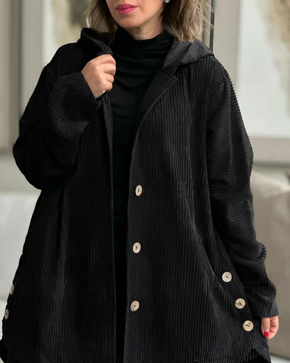 Women's Relaxed Fit Corduroy Jacket Classic Button Closure Casual Layering