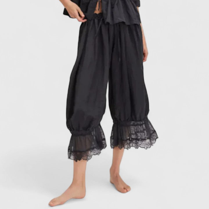 Women's Relaxed Trousers Pants Outfit for Work Casual Days Holidays and Everyday Wear
