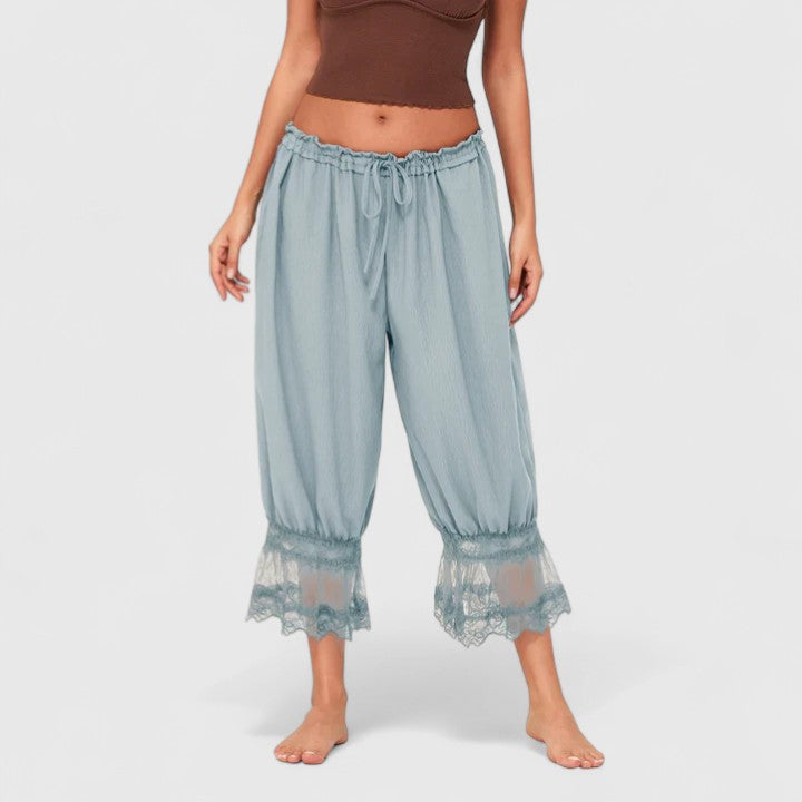 Women's Relaxed Trousers Pants Outfit for Work Casual Days Holidays and Everyday Wear