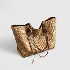 Women's Elegant Tote Bag Chic Design Versatile Everyday Use Spacious