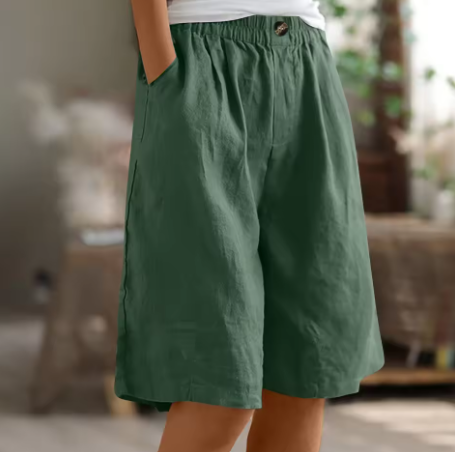 Women's Relaxed Fit Casual Shorts Outfit for Work Casual Days Holidays and Everyday Wear