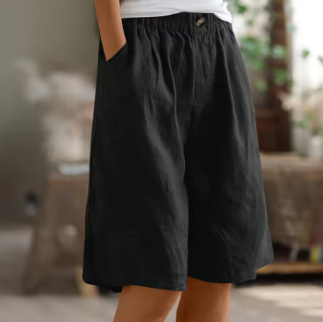 Women's Relaxed Fit Casual Shorts Outfit for Work Casual Days Holidays and Everyday Wear