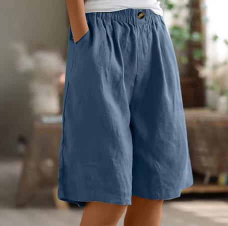 Women's Relaxed Fit Casual Shorts Outfit for Work Casual Days Holidays and Everyday Wear
