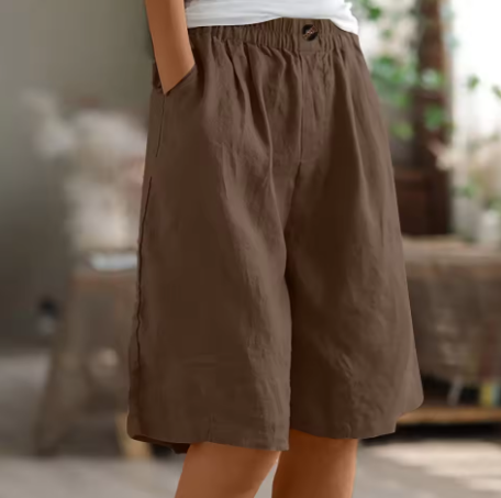 Women's Relaxed Fit Casual Shorts Outfit for Work Casual Days Holidays and Everyday Wear