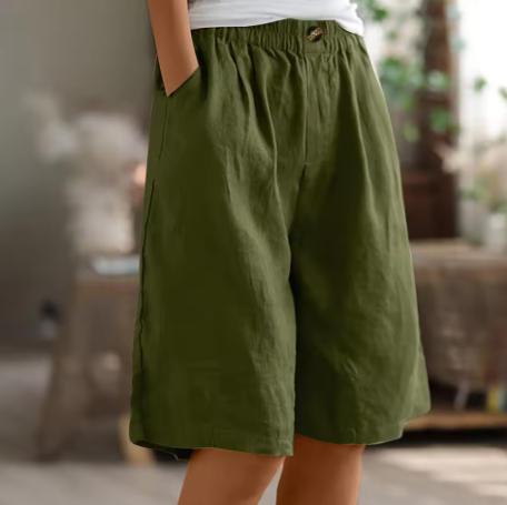 Women's Relaxed Fit Casual Shorts Outfit for Work Casual Days Holidays and Everyday Wear