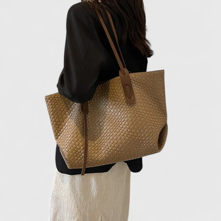 Women's Elegant Tote Bag Chic Design Versatile Everyday Use Spacious