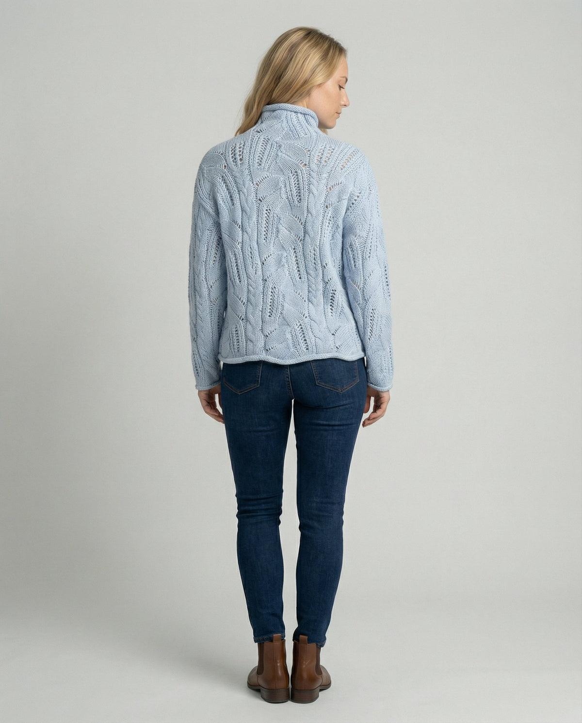 Women's Chunky Cable Knit Turtleneck Sweater Relaxed Fit Long Sleeve Cozy Casual