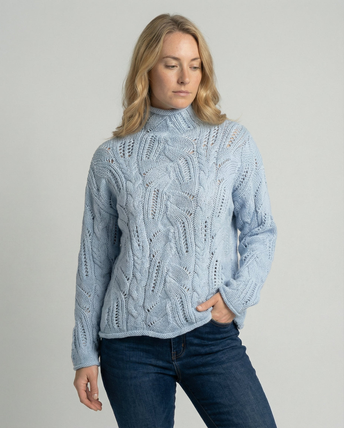 Women's Chunky Cable Knit Turtleneck Sweater Relaxed Fit Long Sleeve Cozy Casual