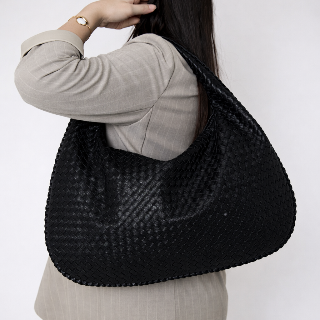 Women's Woven Handbag Stylish Everyday Tote Bag Versatile Chic Accessory