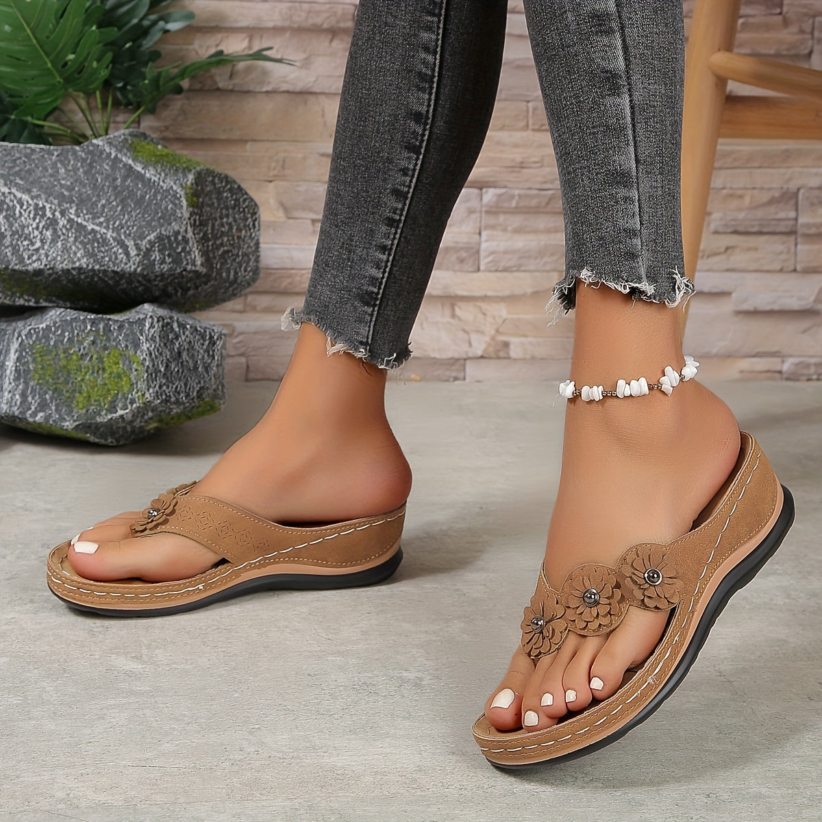 Women's Slip-On Casual Footwear Sandals Footwear for Summer Holidays Weddings Parties and Everyday Wear