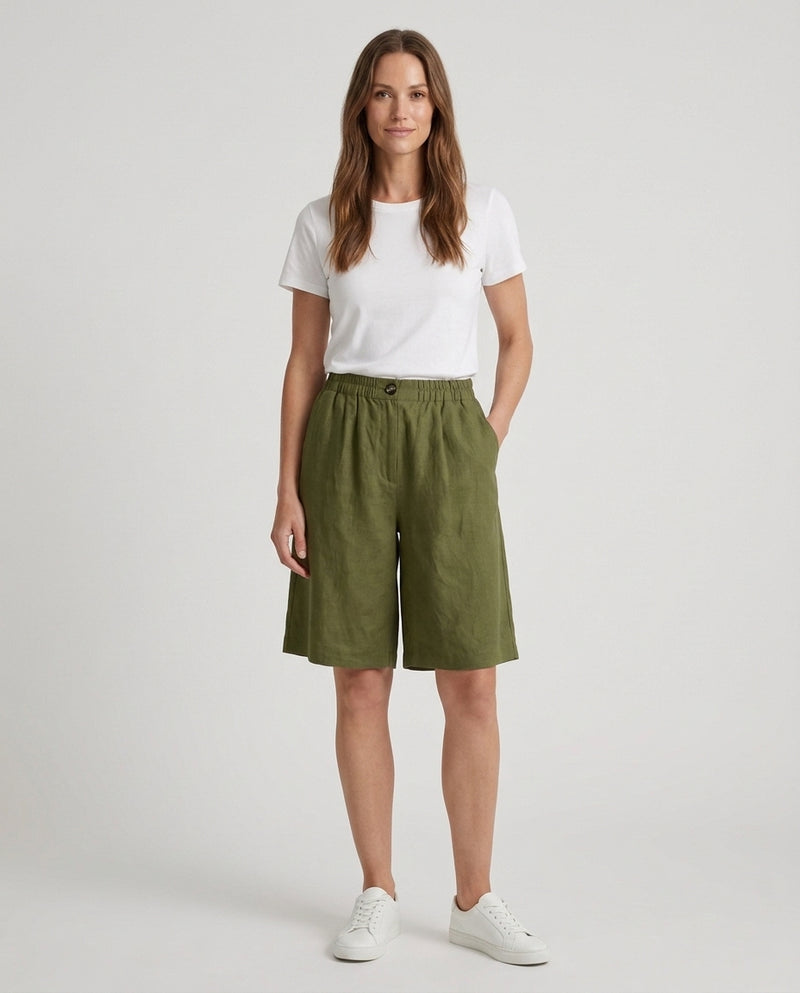 Women's Relaxed Fit Casual Shorts Outfit for Work Casual Days Holidays and Everyday Wear