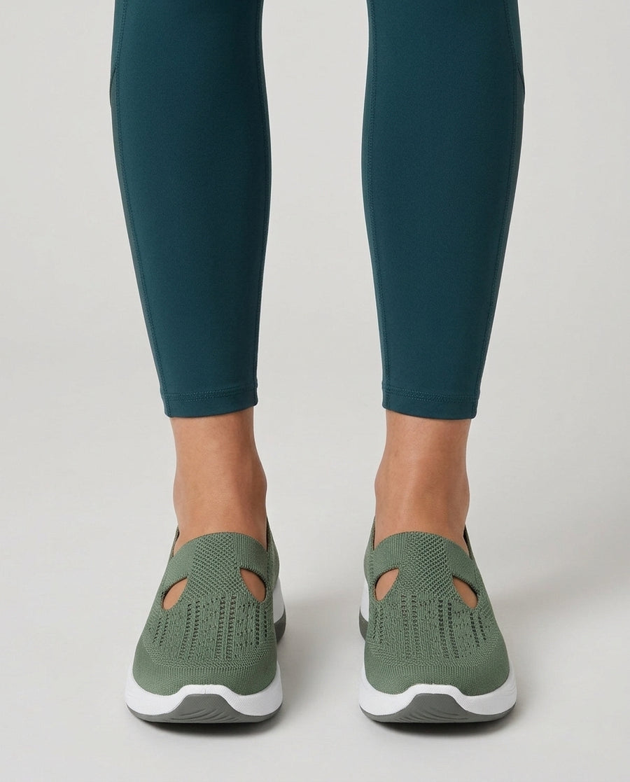 Women's Casual Slip-On Shoes Outfit for Weddings Parties Holidays Occasions and Everyday Wear - Front [Lystr 6ad9e3e511266a674cd3e69b:front]