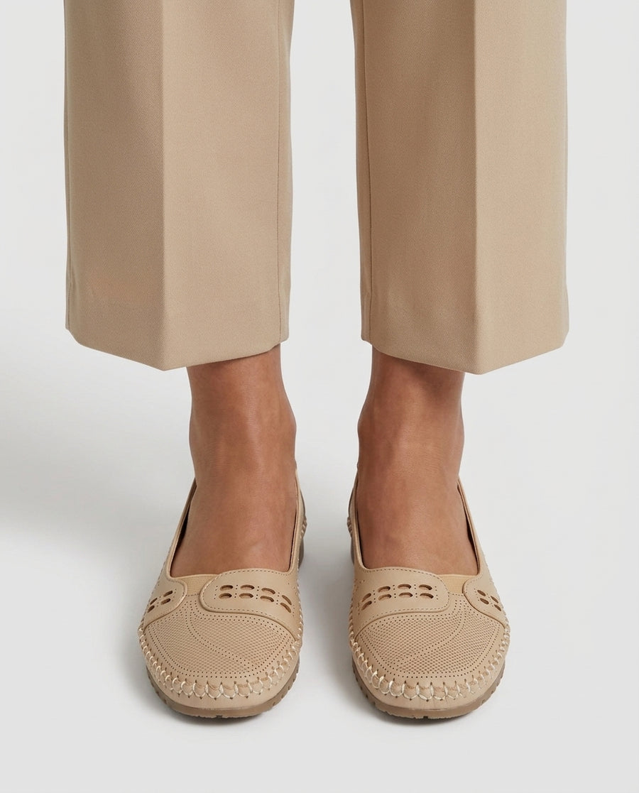 Women's Casual Footwear Outfit for Parties Holidays Occasions and Everyday Wear - Front [Lystr 6adb4e4476f9ea83919db869:front]