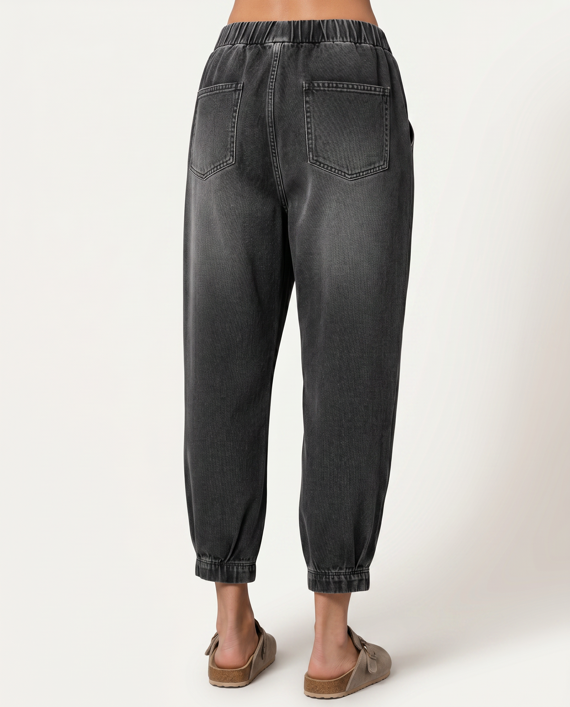 Women's Tapered Elastic Waist Casual Jeans Outfit for Work Casual Days Holidays and Everyday Wear