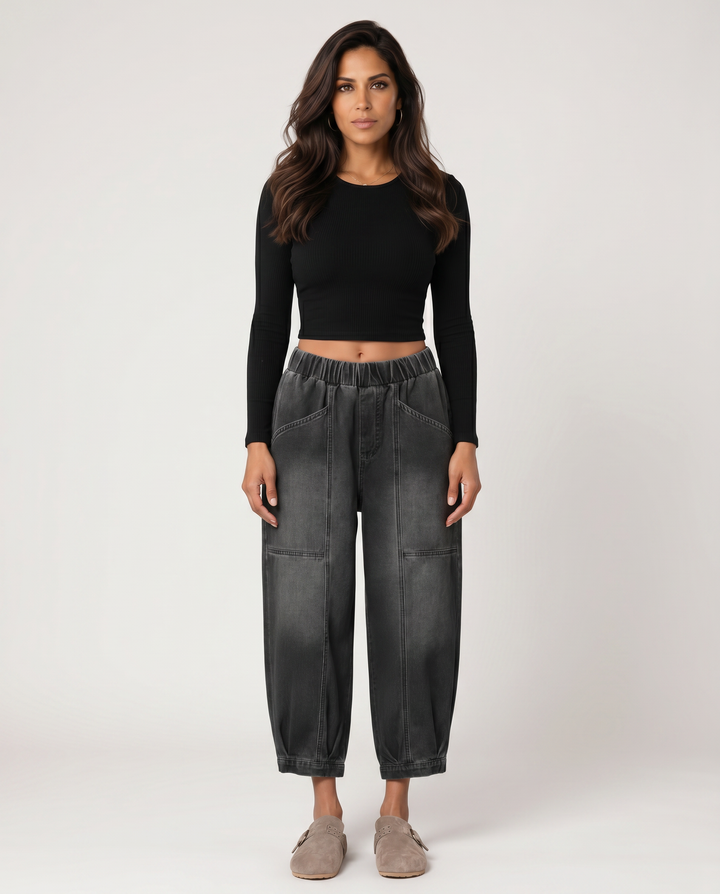 Women’s Tapered Elastic Waist Jeans | Casual