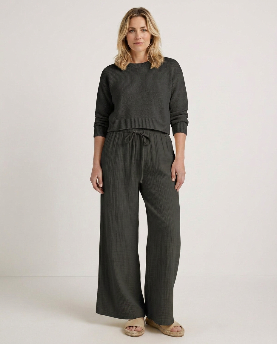 Women's Wide-Leg Elastic Waist Trousers Pants Outfit for Work Casual Days Holidays and Everyday Wear