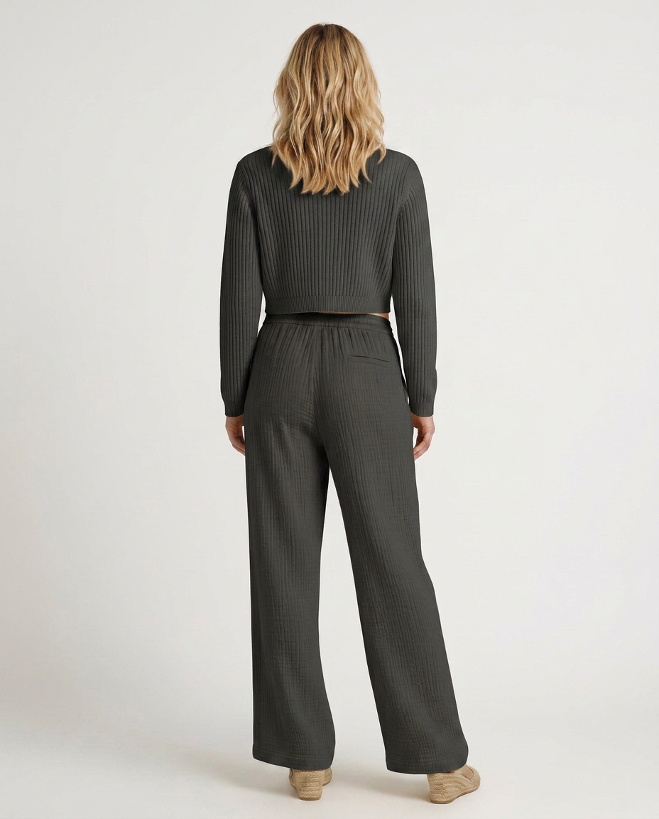 Women's Wide-Leg Elastic Waist Trousers Pants Outfit for Work Casual Days Holidays and Everyday Wear