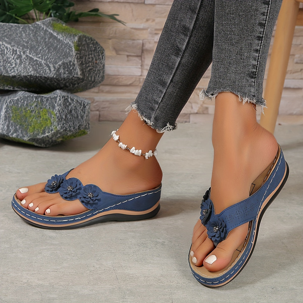 Women's Slip-On Casual Footwear Sandals Footwear for Summer Holidays Weddings Parties and Everyday Wear