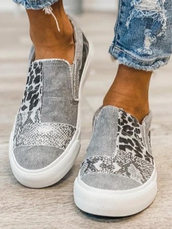 Women's Casual Slip-Ons Outfit for Weddings Parties Holidays Occasions and Everyday Wear