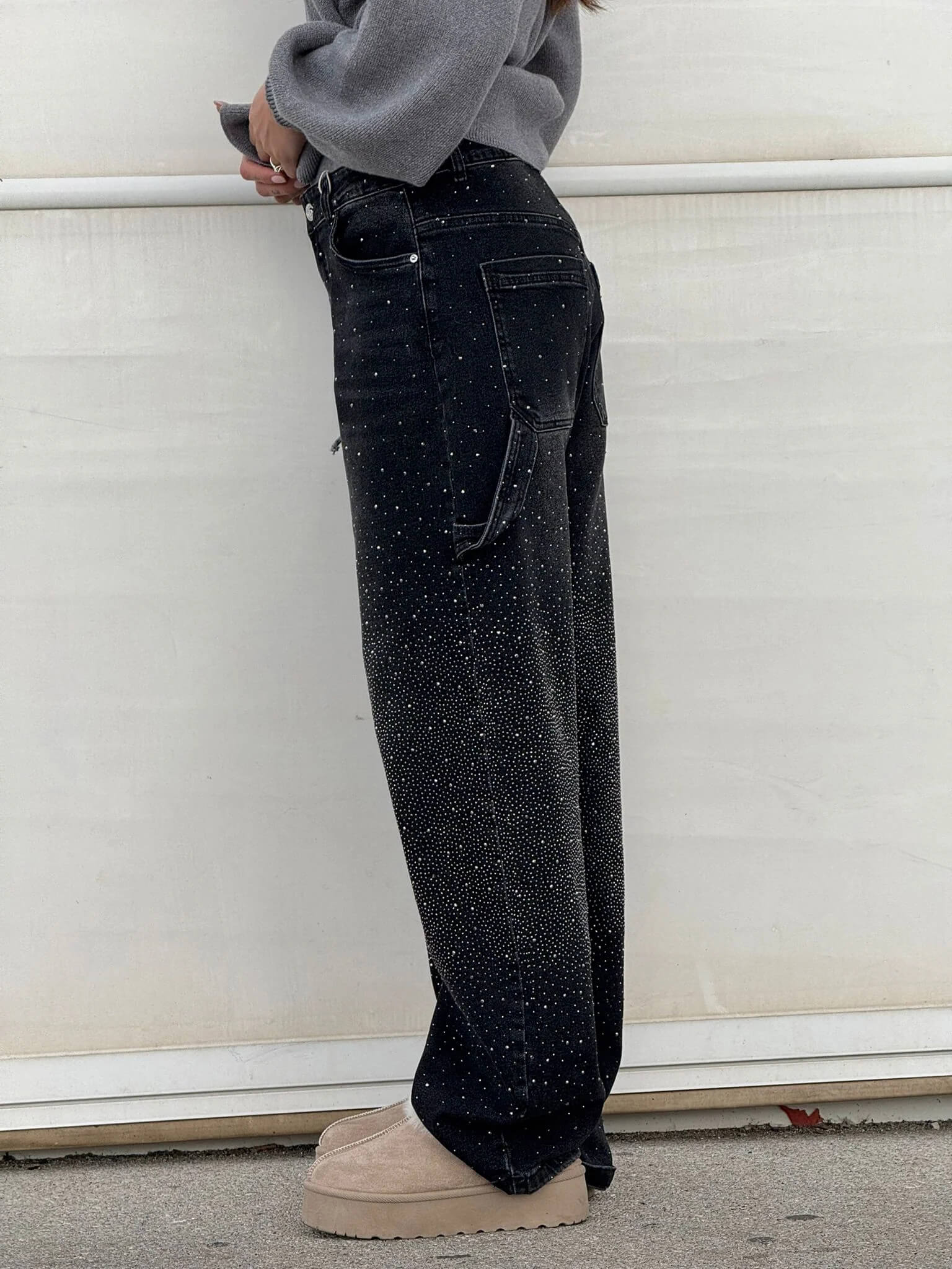 Women's High-Waisted Straight Leg Vintage Denim Jeans Outfit for Work Casual Days Holidays and Everyday Wear