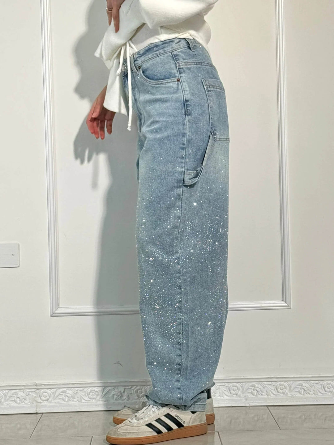 Women’s High-Waisted Straight Leg Jeans | Vintage Denim Style with Crystal Accents