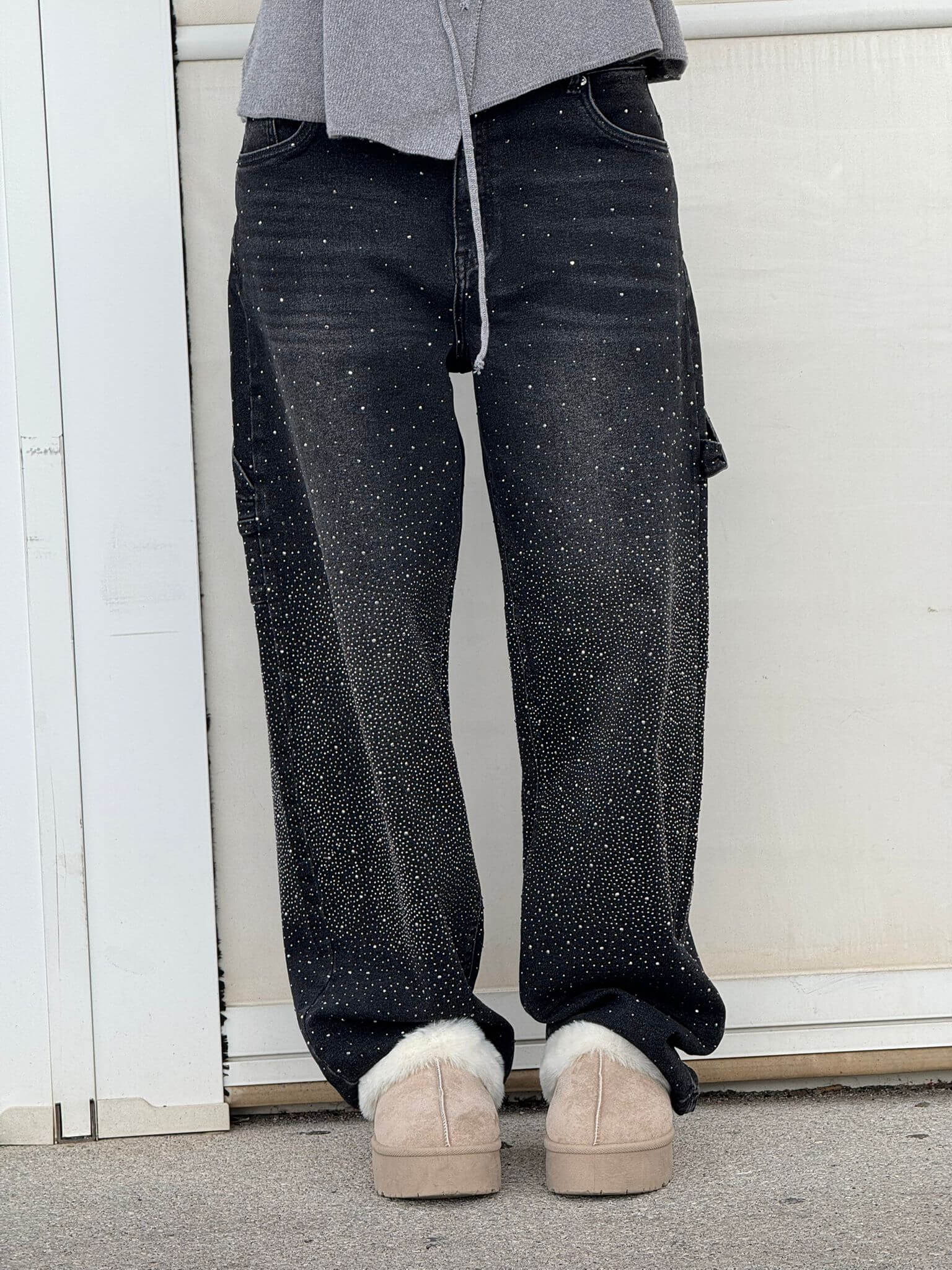 Women's High-Waisted Straight Leg Vintage Denim Jeans Outfit for Work Casual Days Holidays and Everyday Wear